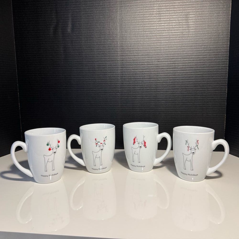 Cordon Bleu 2003 White Holiday Mug Set with Festive Deer Designs Set of 4 - 10oz